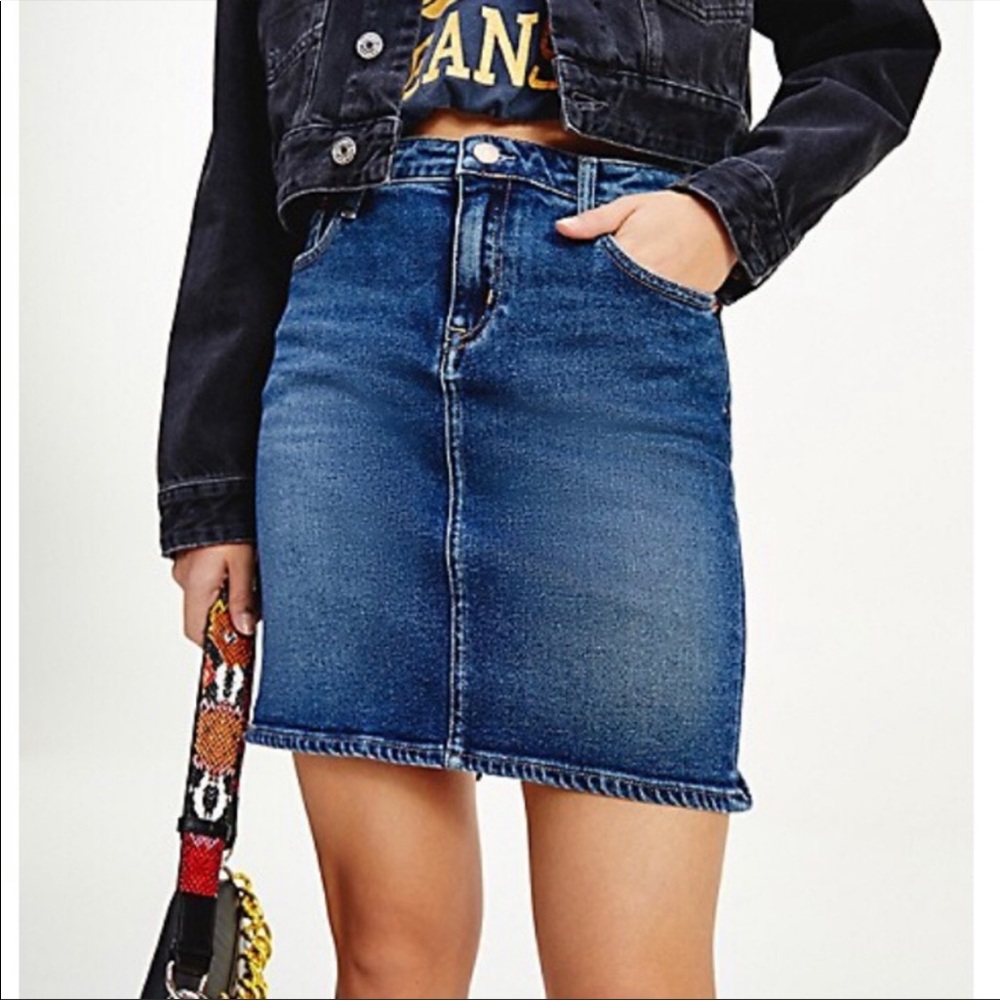 Tommy Hilfiger classic denim mini skirt